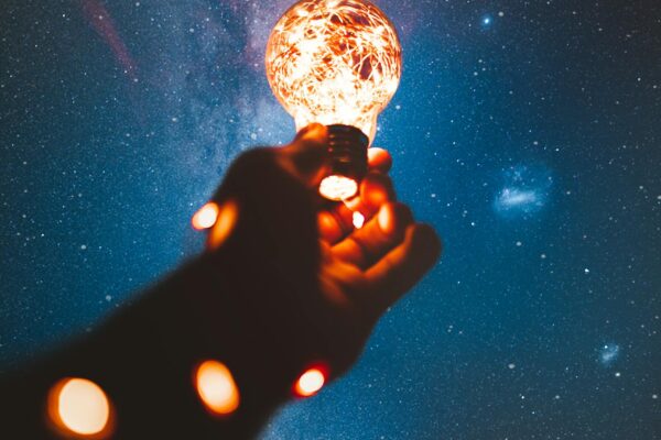 ब्रह्मांड में सबसे बड़ा तारा कौन है? 7 चौंकाने वाले तथ्य जो आपको हैरान कर देंगे