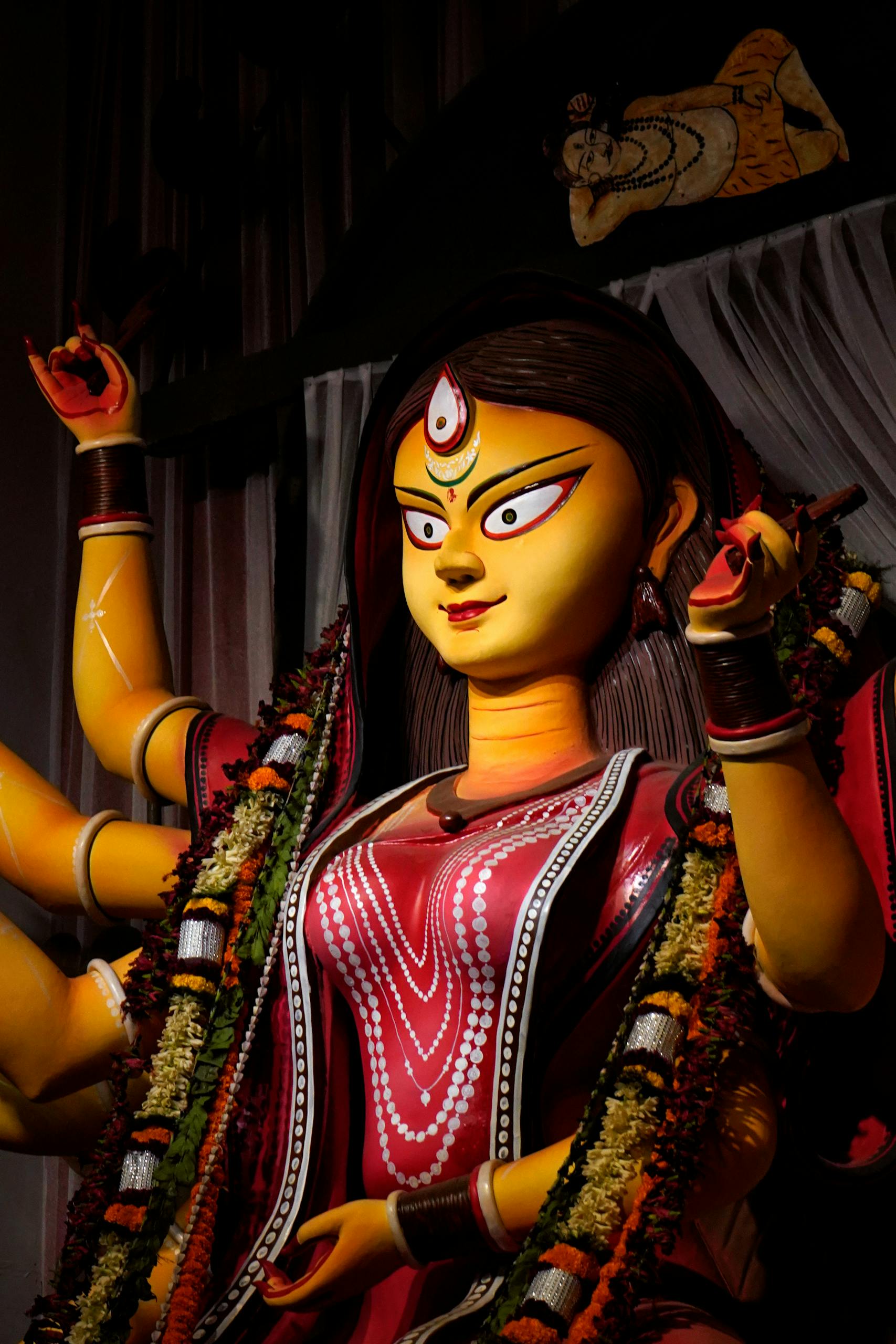 नवरात्रि का आठवाँ दिन – माँ महागौरी