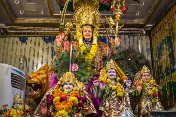 Ambe Tu Hai Jagdambe Kali Aarti Lyrics in Hindi | माँ दुर्गा आरती 2025