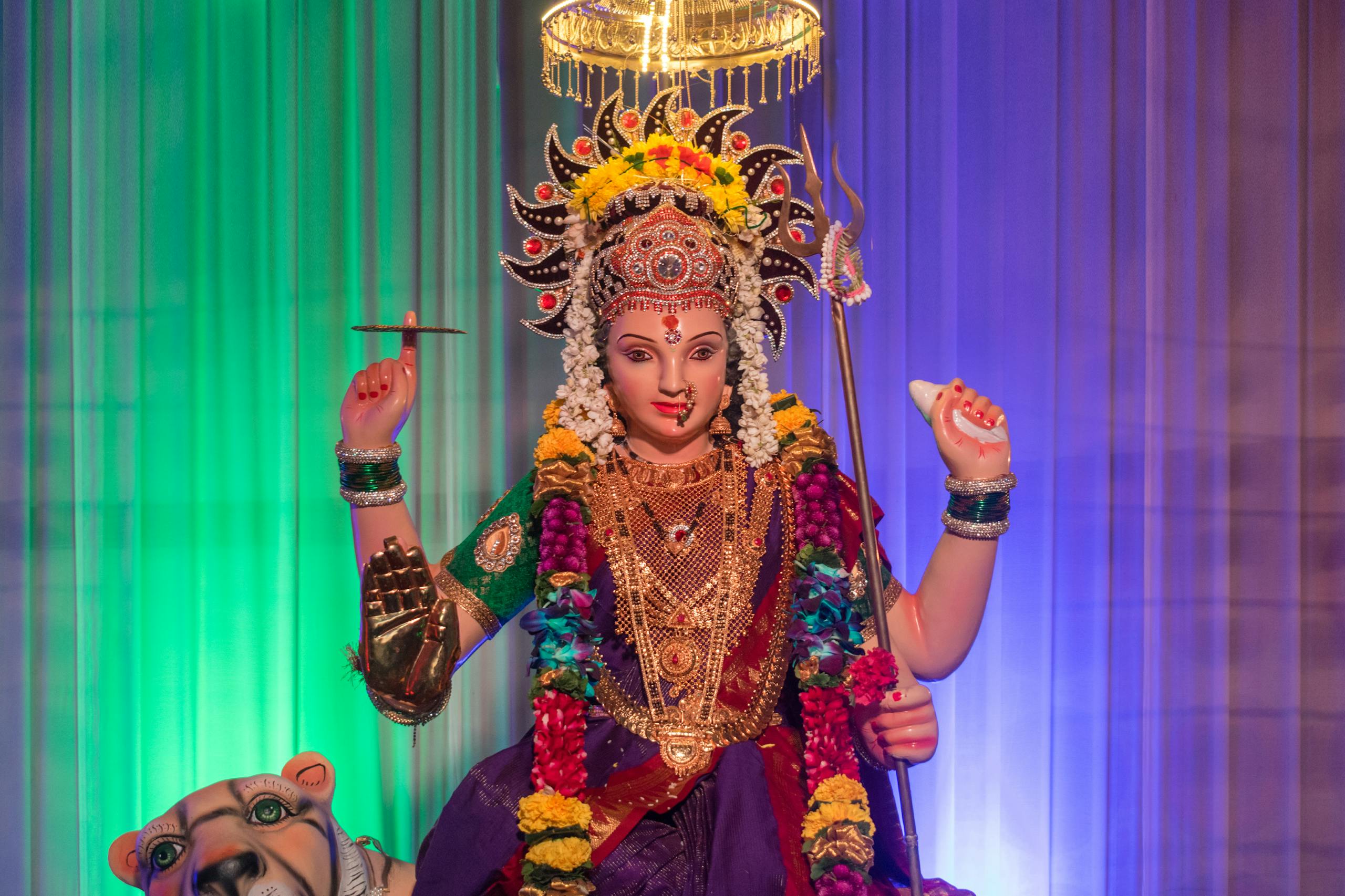 Navratri Me Maa Durga Ji Ka Pehla Swaroop – शैलपुत्री देवी की पूजा विधि और महत्व